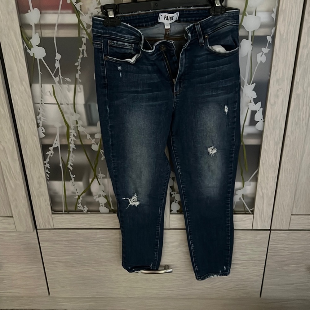 Paige Hoxton Crop slightly distressed